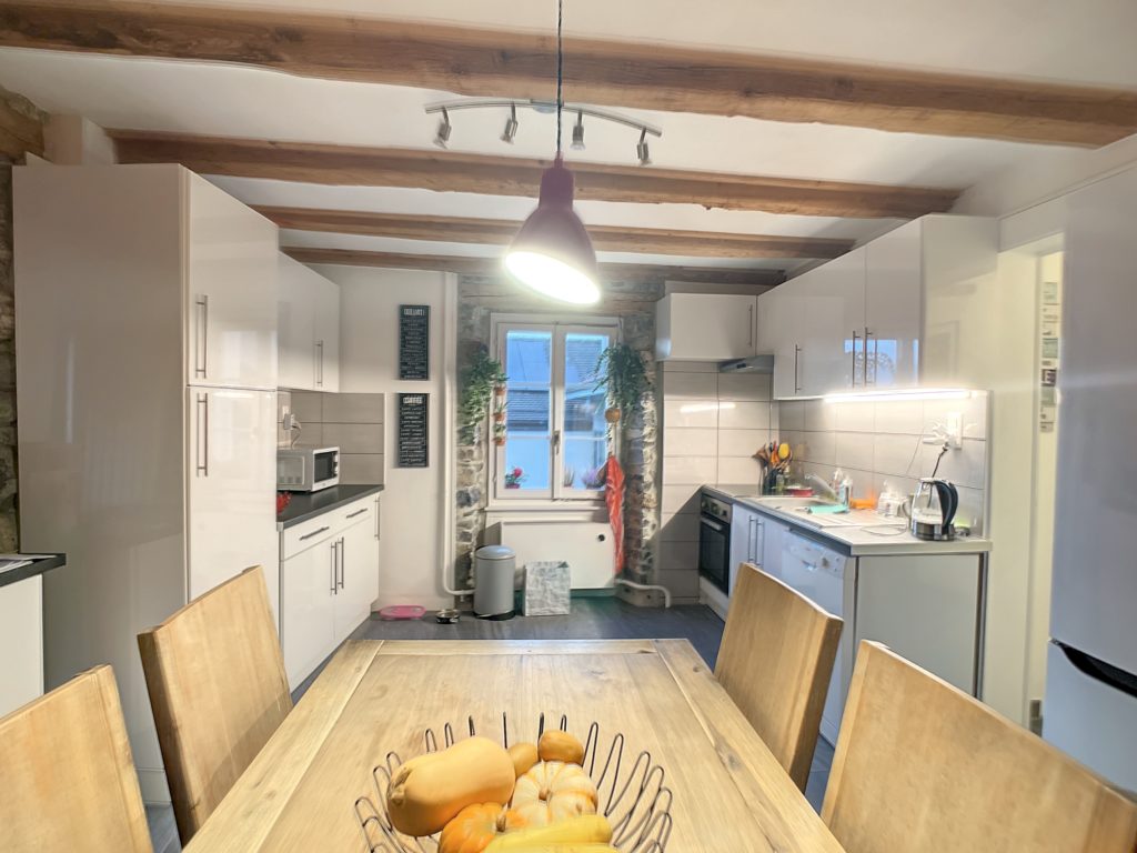 jaquet-1636387652_1636387656_87734_d07435e