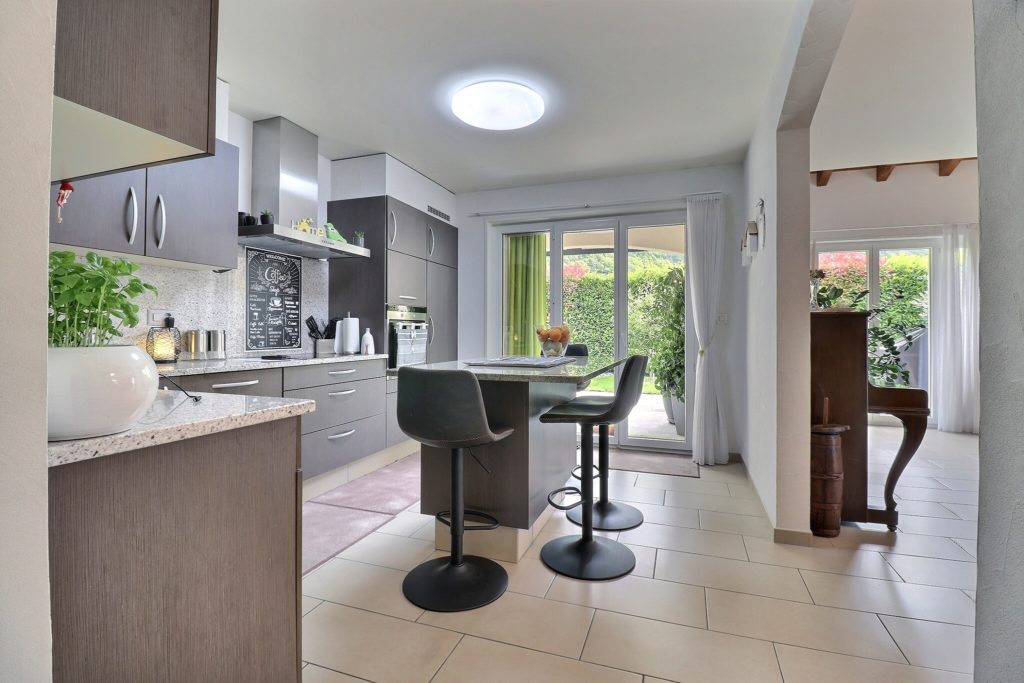 {"discarded_img":0,"scene":2}