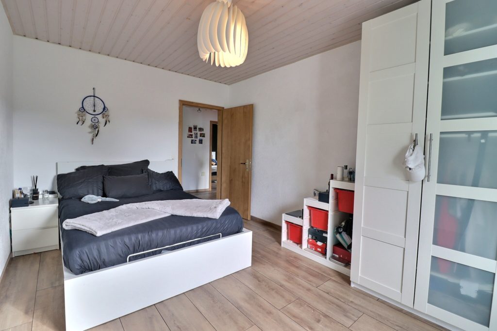 {"discarded_img":0,"scene":2}