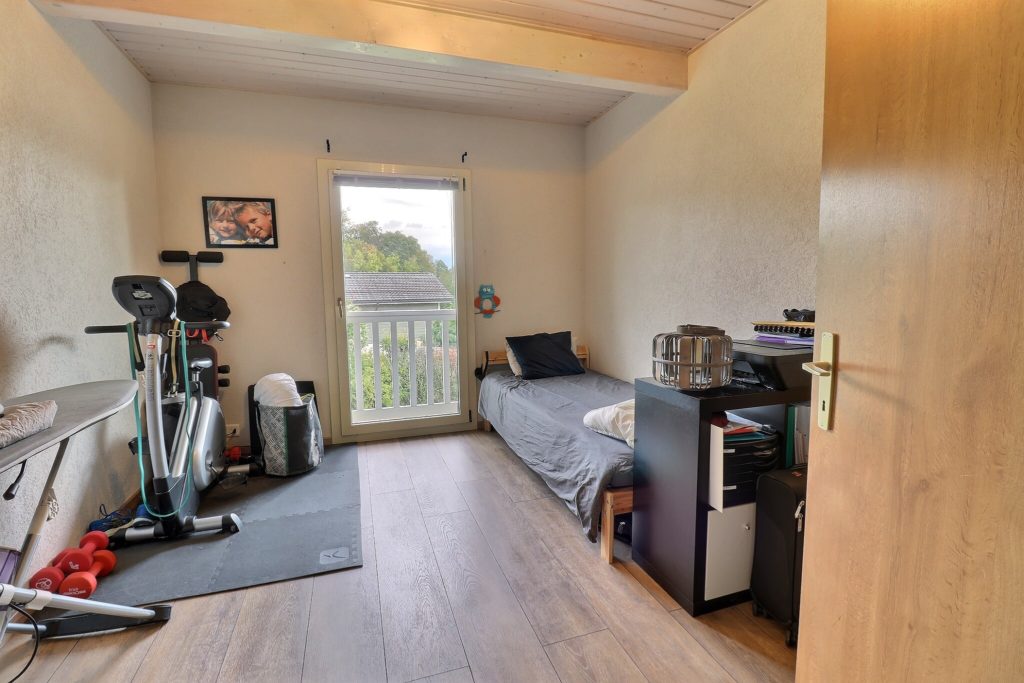 {"discarded_img":0,"scene":2}