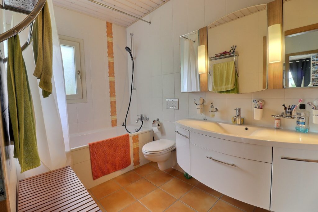 {"discarded_img":0,"scene":2}