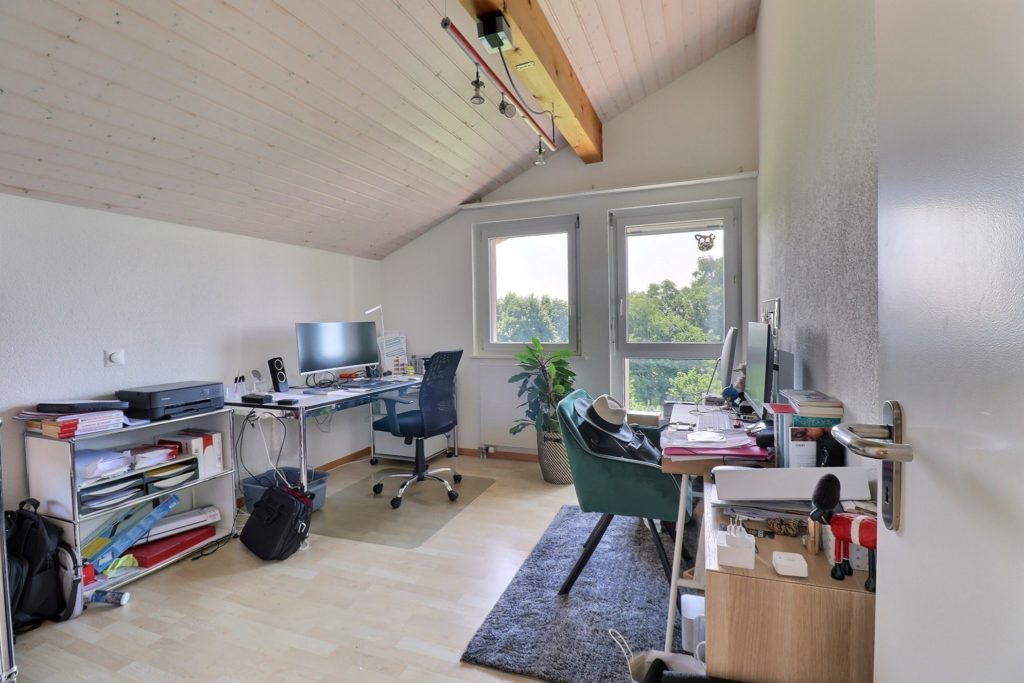 {"discarded_img":0,"scene":2}