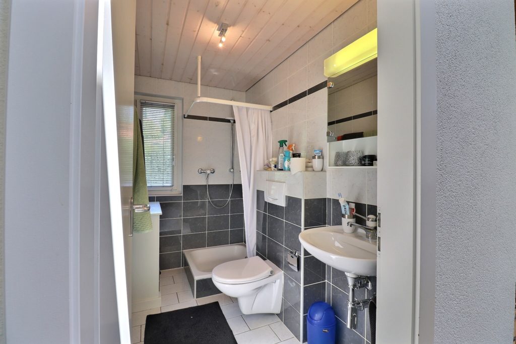 {"discarded_img":0,"scene":2}