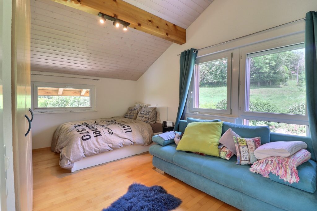 {"discarded_img":0,"scene":2}