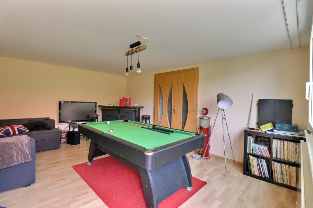 {"discarded_img":0,"scene":2}