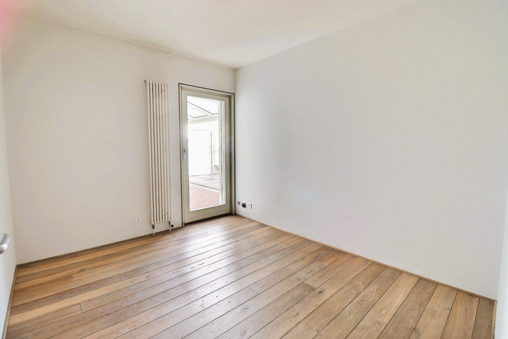 {"discarded_img":0,"scene":2}